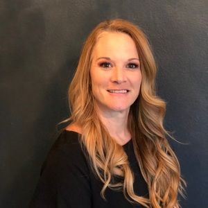 Meet your Posher, Daphana